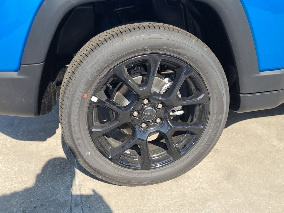 New 2026 Jeep Compass Latitude image 23