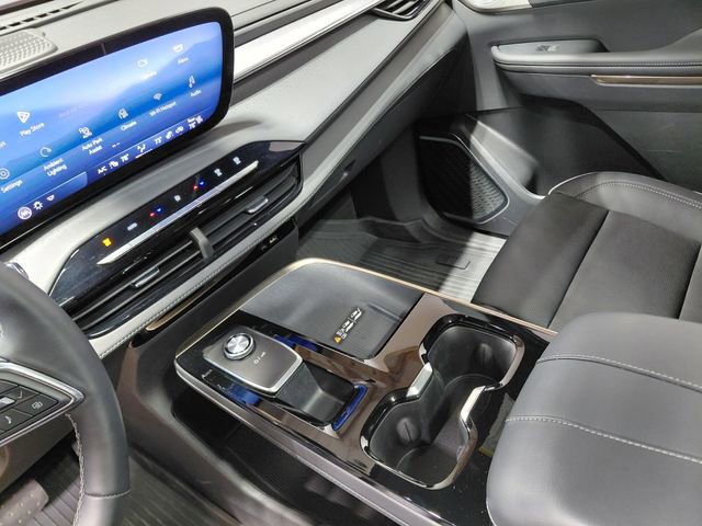 Used 2025 Buick Enclave Avenir AWD/4WD image 36