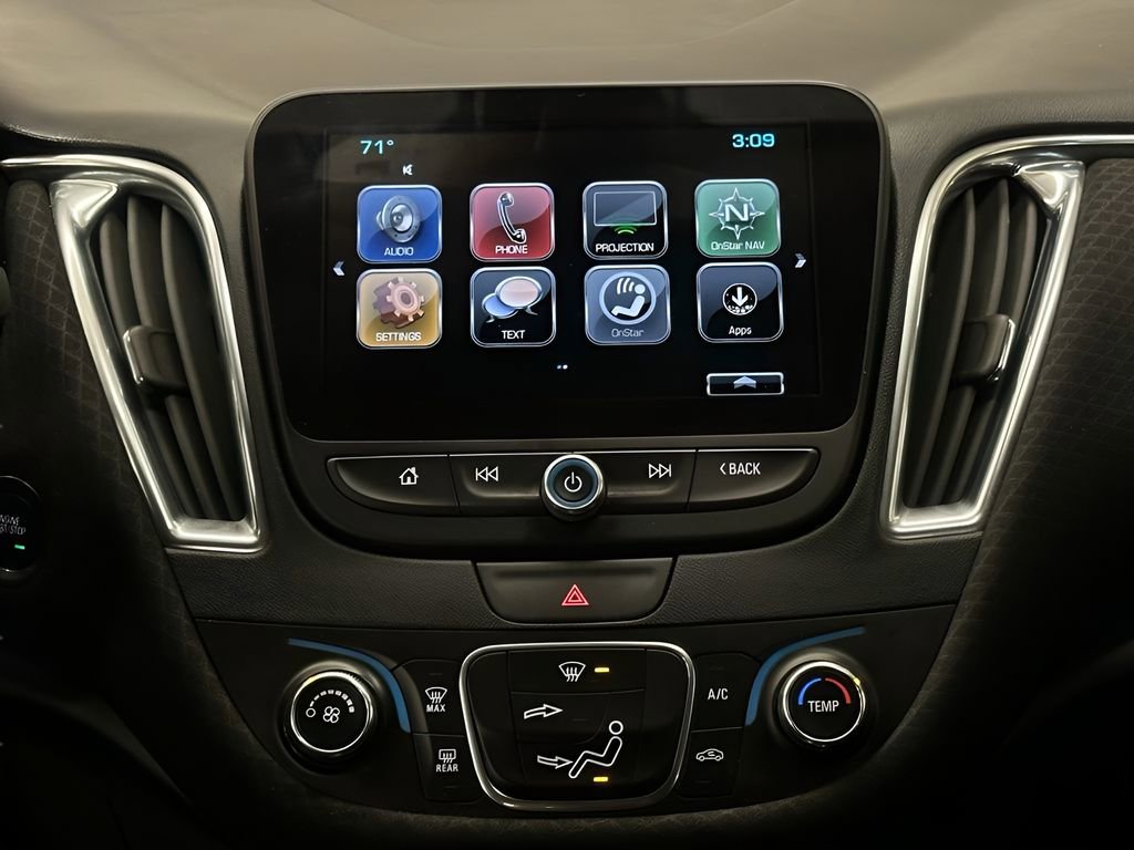 Certified 2018 Chevrolet Malibu LT image 28