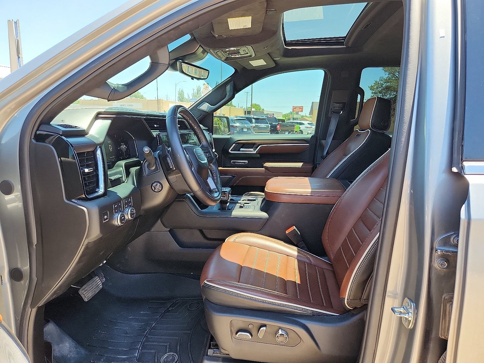 Used 2026 GMC Sierra 1500 Denali Ultimate AWD/4WD image 10