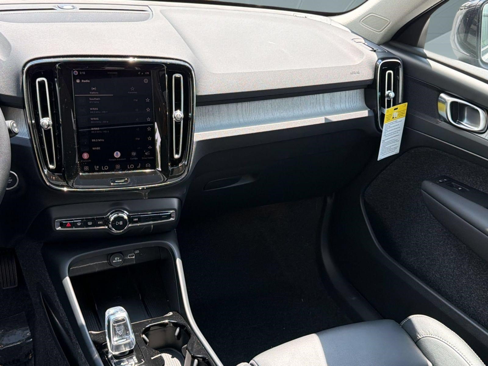 New 2026 Volvo XC40 B5 Plus w/ Climate Package AWD/4WD image 27