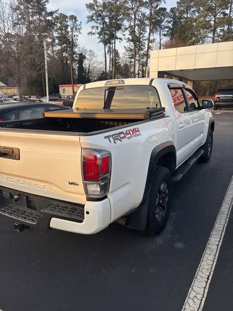 Used 2023 Toyota Tacoma TRD Off-Road w/ TRD Premium Off Road Package image 3