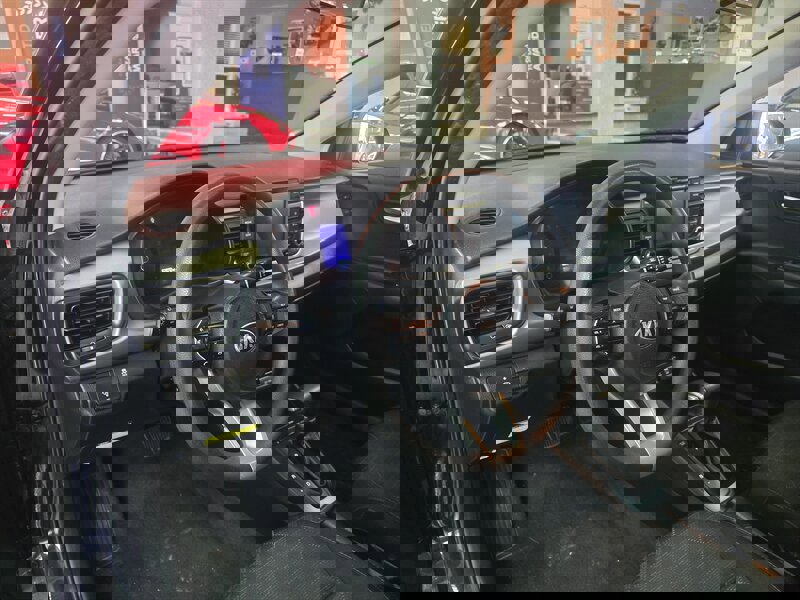 Used 2019 Kia Rio S image 8