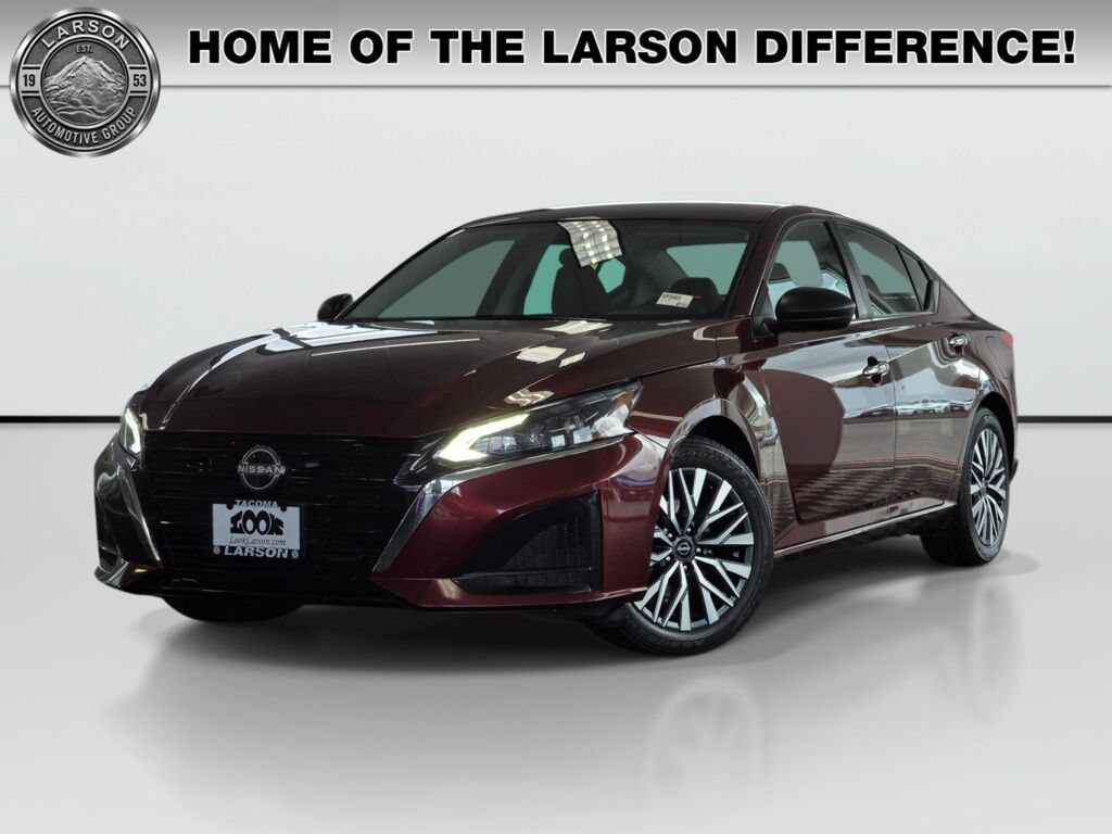 Used 2025 Nissan Altima 2.5 SV FWD image 1