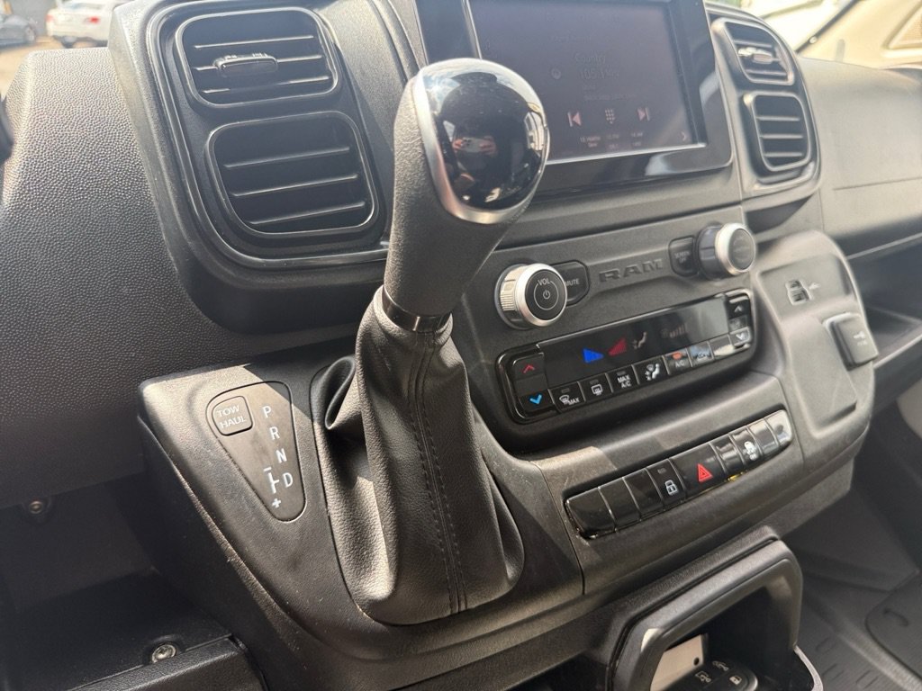 Used 2025 RAM ProMaster 2500 w/ Convenience Group FWD image 20