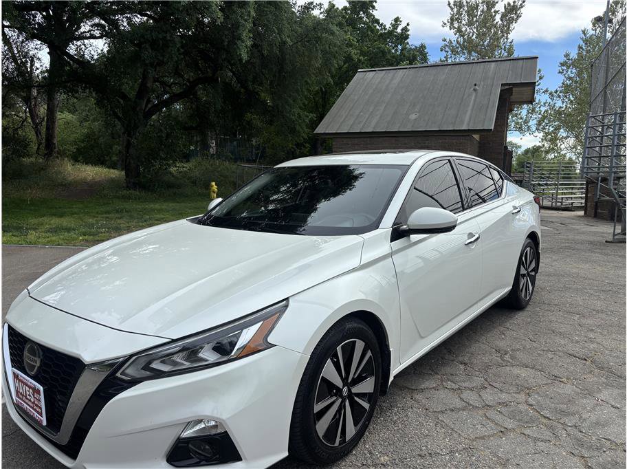 Used 2020 Nissan Altima 2.5 SV FWD image 3