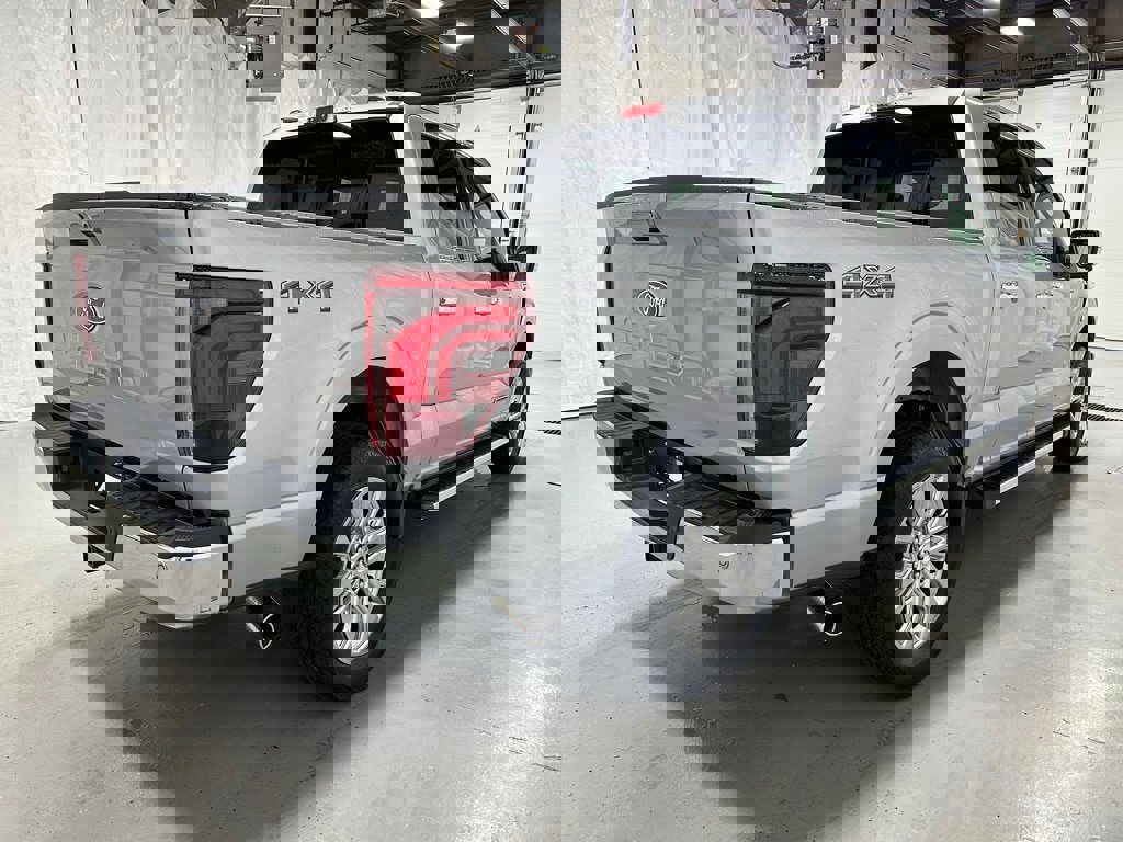 Used 2025 Ford F150 Lariat w/ Equipment Group 501A Mid image 7