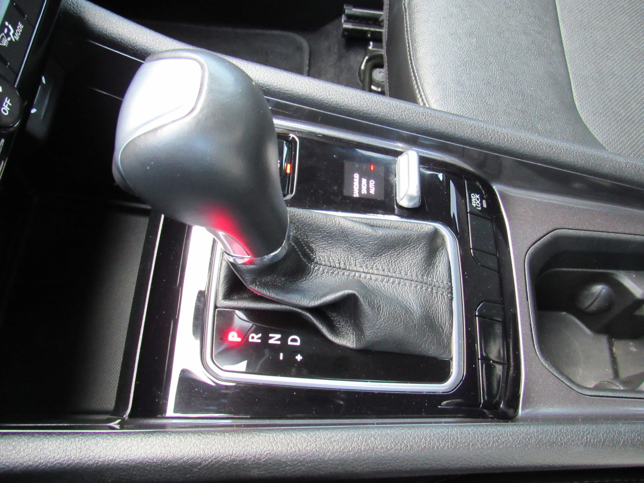 Used 2023 Jeep Compass Latitude image 29