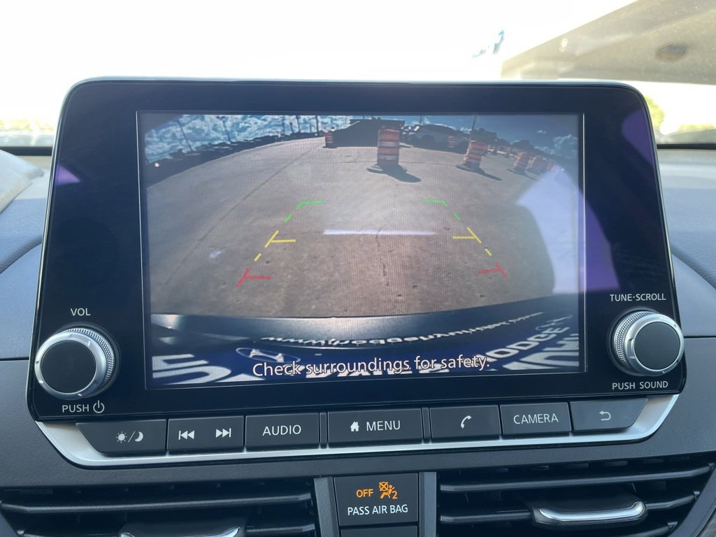 Used 2024 Nissan Altima 2.5 SV image 24