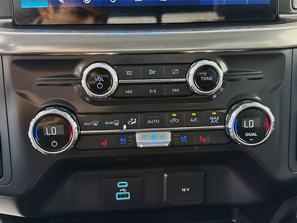 Used 2021 Ford F150 Lariat w/ Equipment Group 501A Mid AWD/4WD image 17
