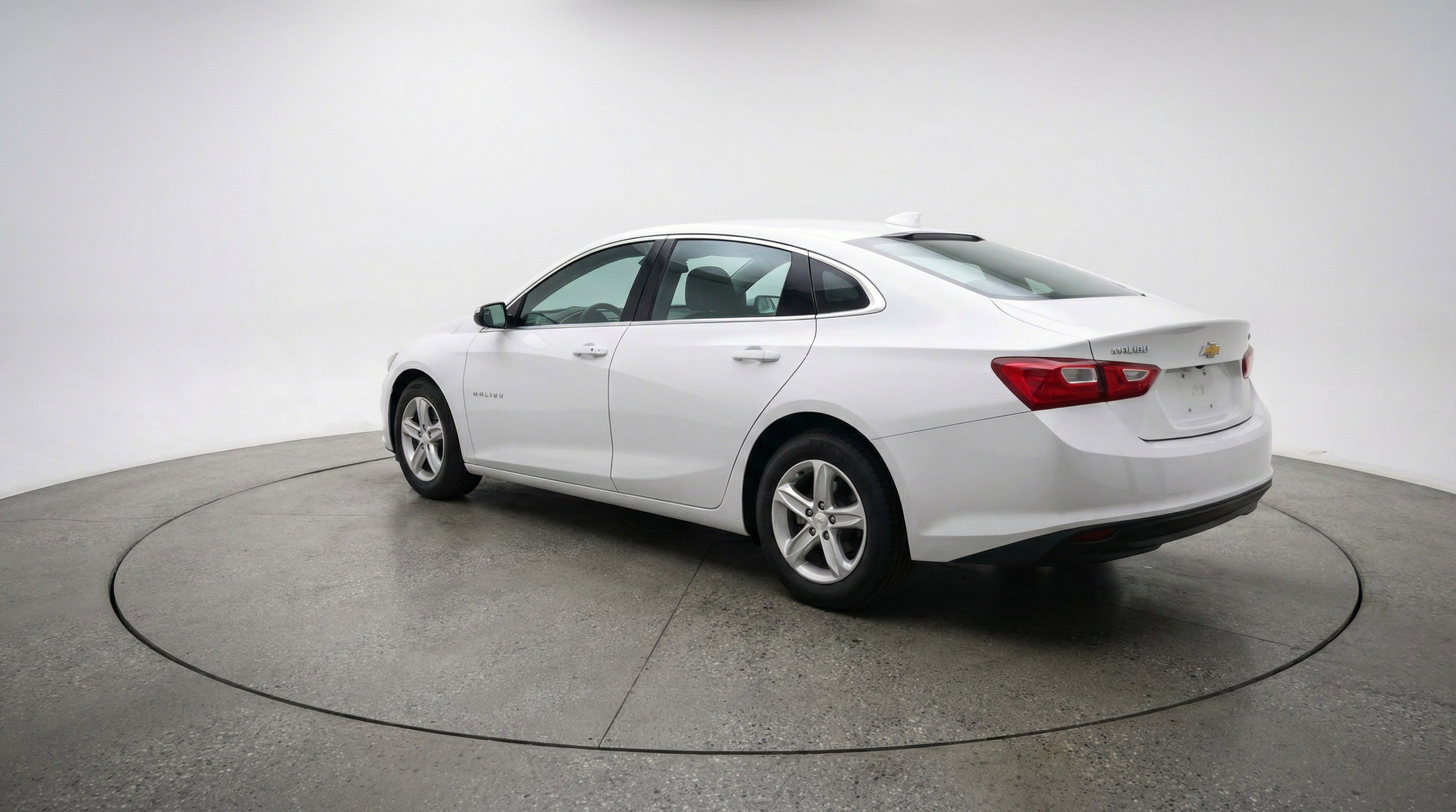Used 2024 Chevrolet Malibu LT image 6