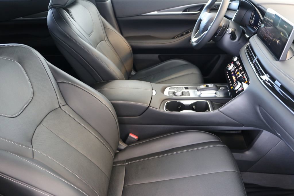 Certified 2025 INFINITI QX60 Luxe w/ Black Edition image 46