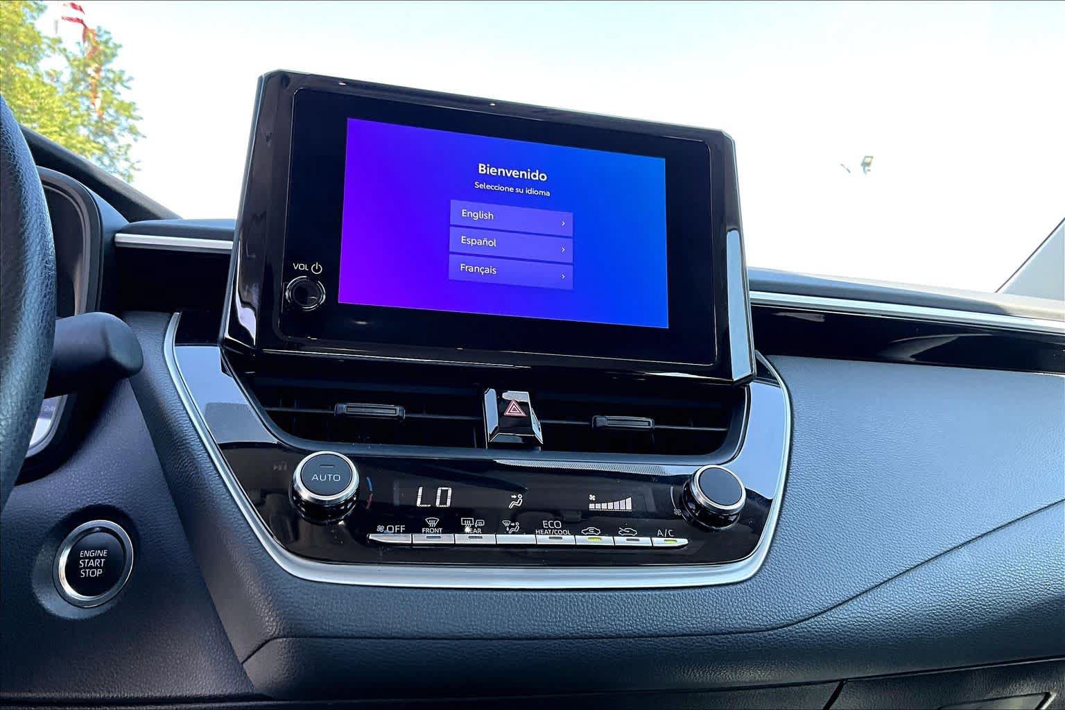 Used 2025 Toyota Corolla LE w/ LE Premium Package FWD image 35