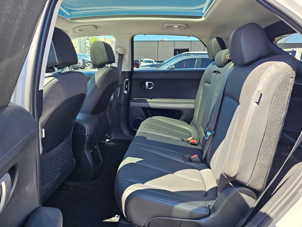Used 2024 Hyundai Ioniq 5 Limited AWD/4WD image 17