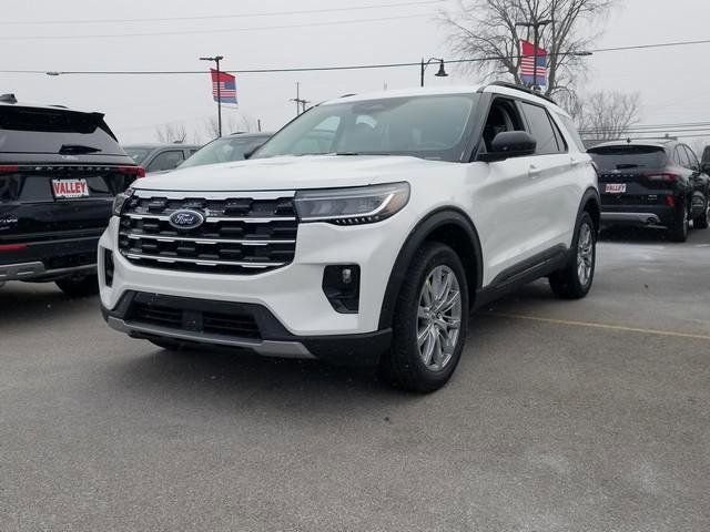 New 2026 Ford Explorer Active w/ Active Comfort Package AWD/4WD image 8