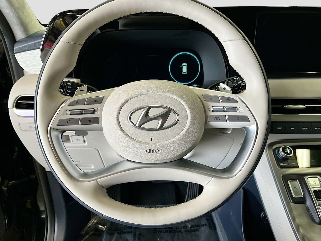 Used 2025 Hyundai Palisade Calligraphy FWD image 11