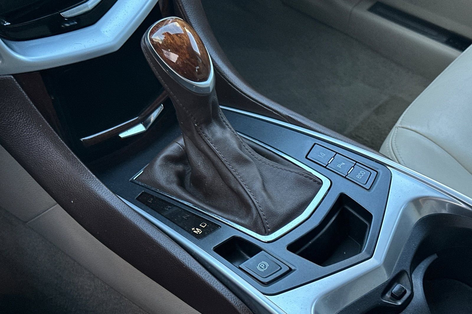 Used 2015 Cadillac SRX Performance w/ Driver Awareness Package image 22