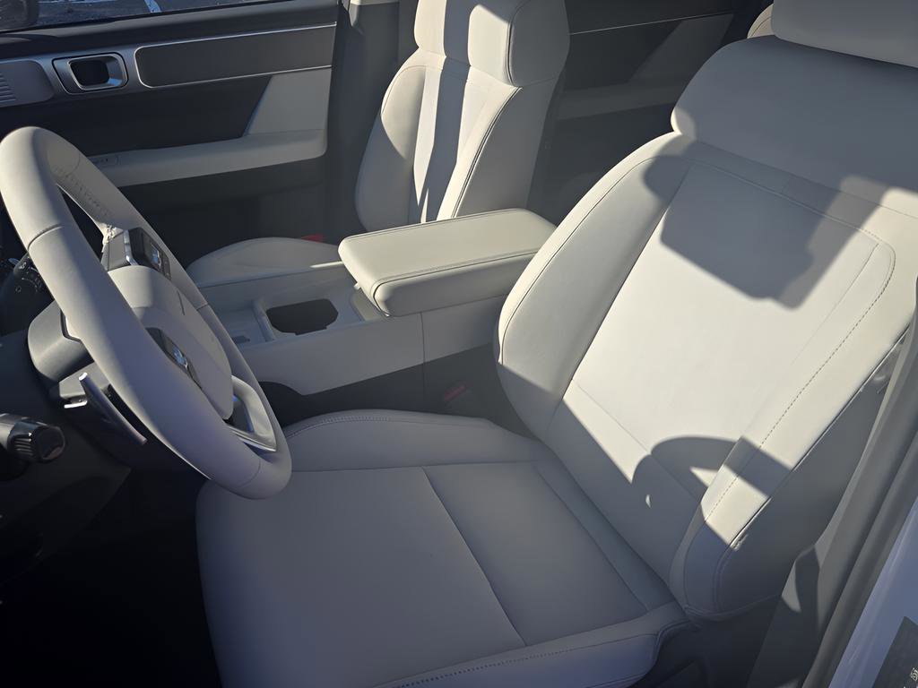 New 2026 Hyundai Santa Fe SE image 13