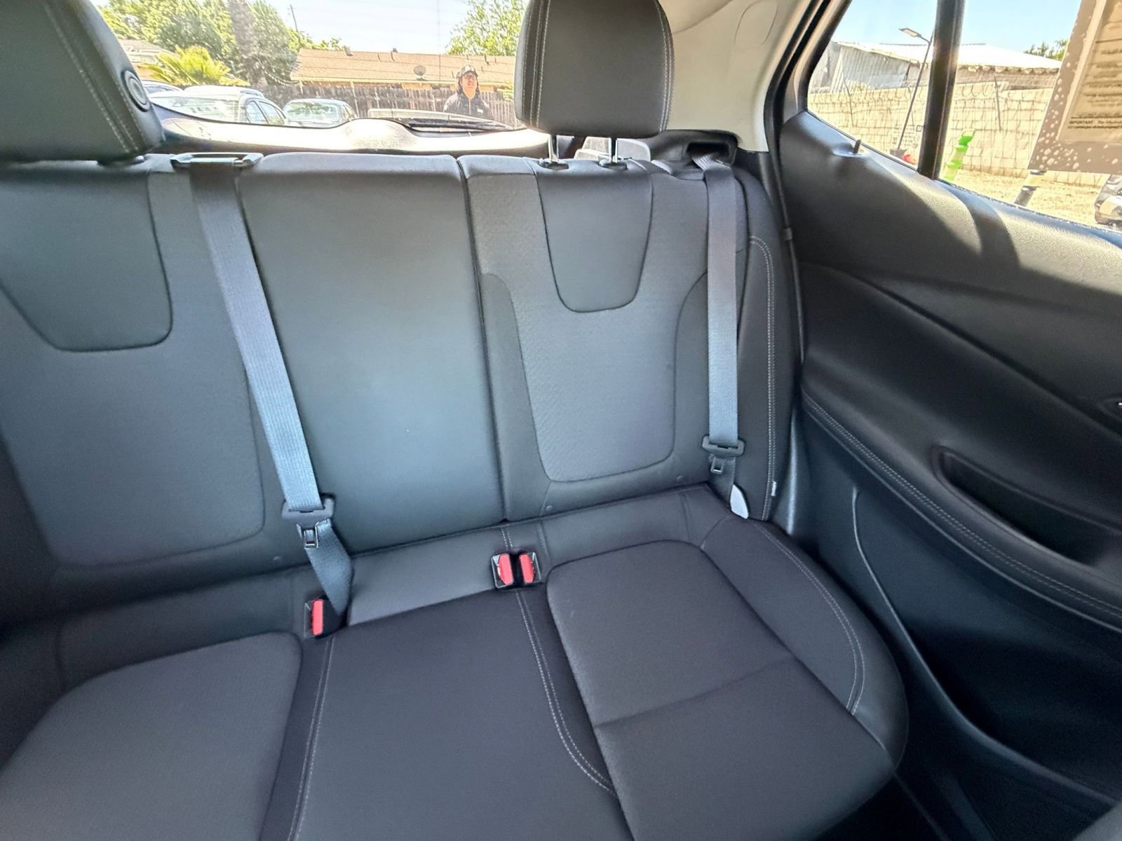 Used 2025 Buick Encore GX Preferred FWD image 37