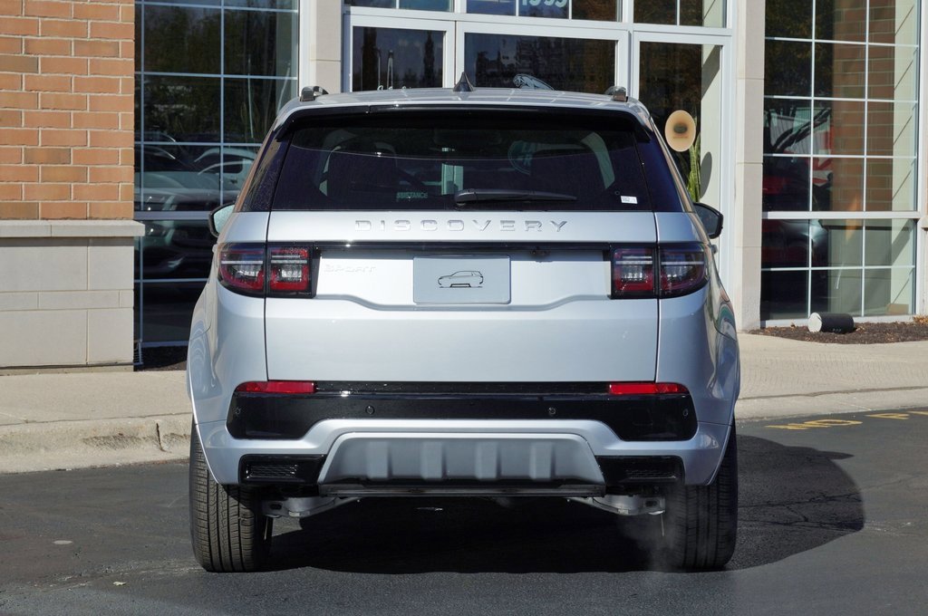 New 2025 Land Rover Discovery Sport S image 5