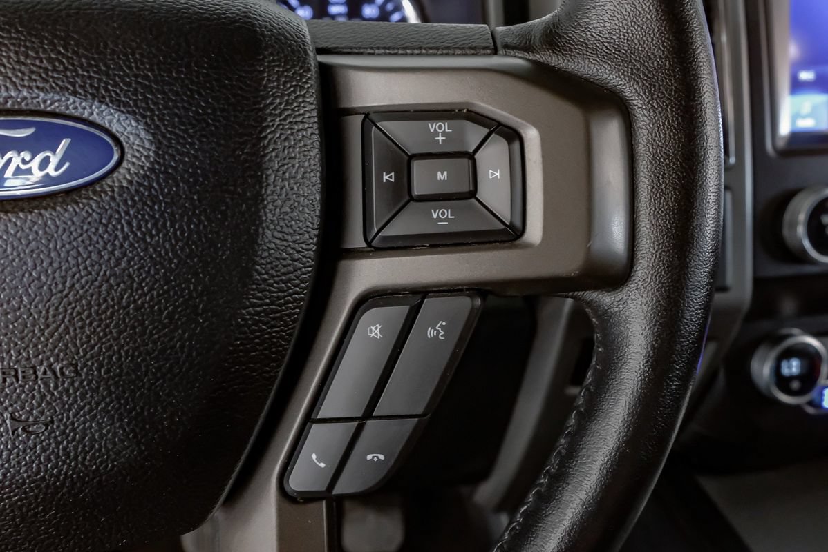 Used 2020 Ford Expedition XLT w/ Equipment Group 202A AWD/4WD image 17