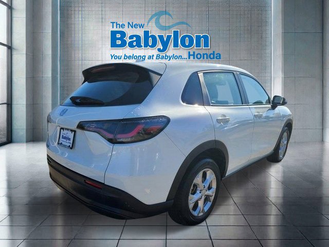 Used 2023 Honda HR-V LX image 5