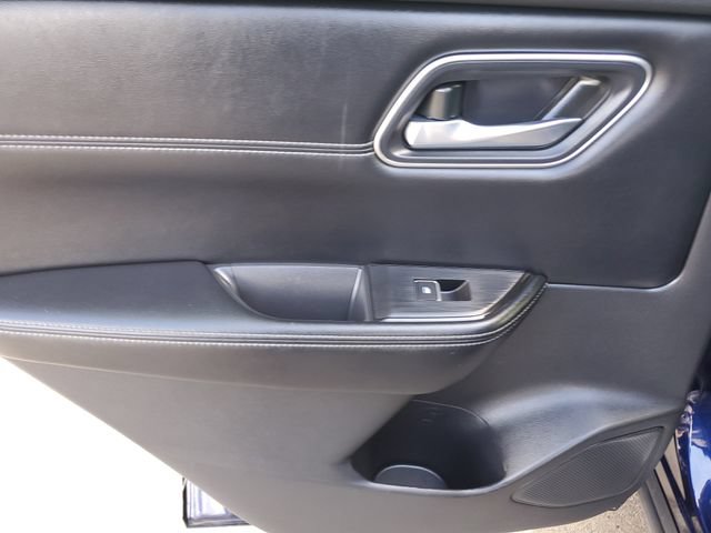 Used 2024 Nissan Rogue Platinum w/ Platinum Premium Package AWD/4WD image 30