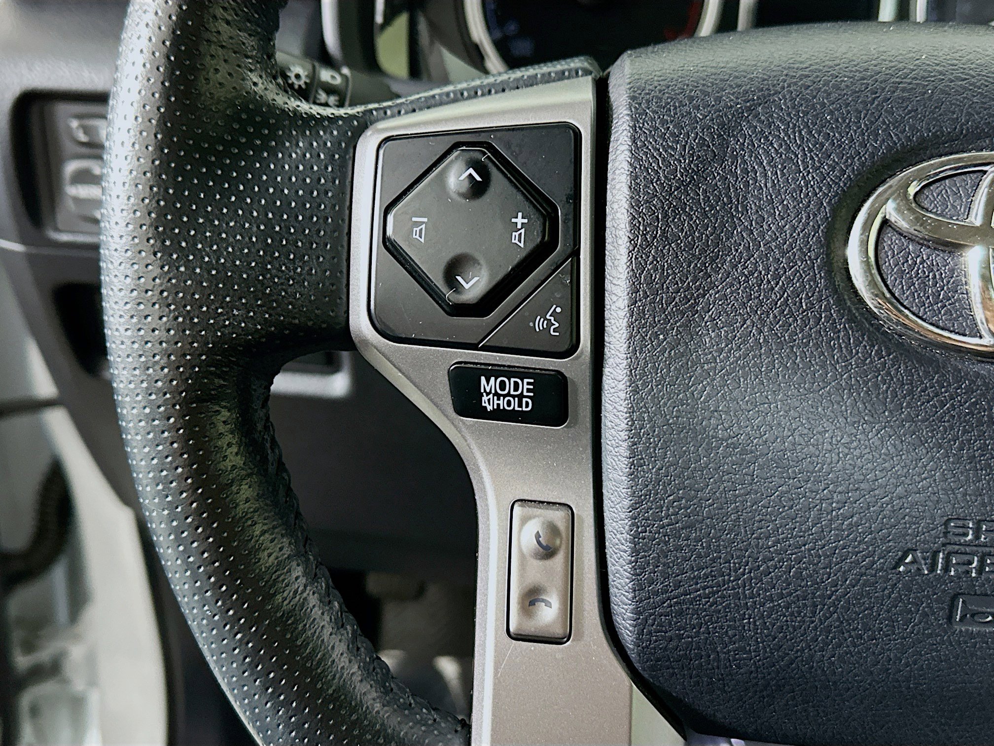 Used 2024 Toyota 4Runner Limited image 16