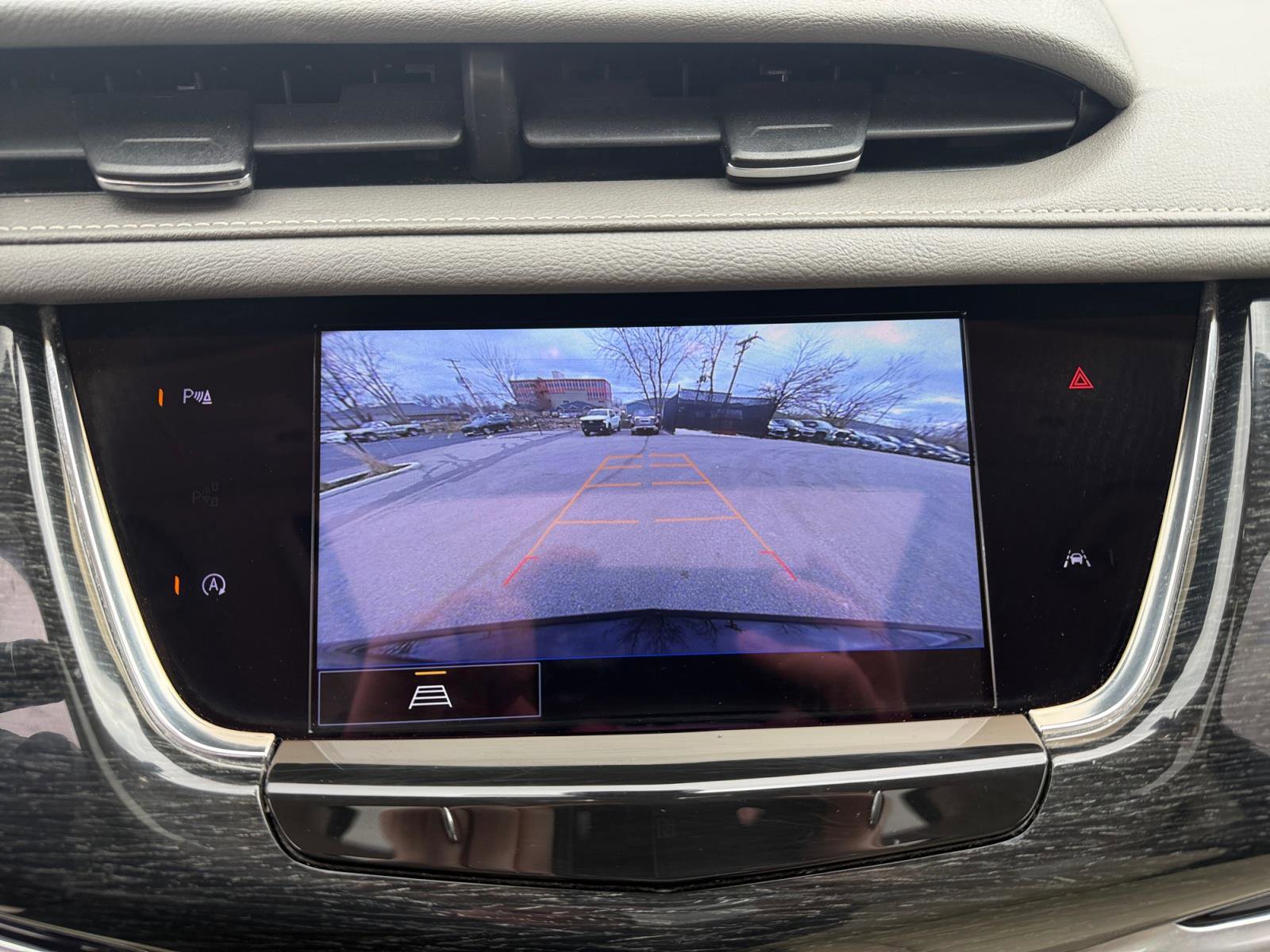 Used 2021 Cadillac XT6 Premium Luxury image 19