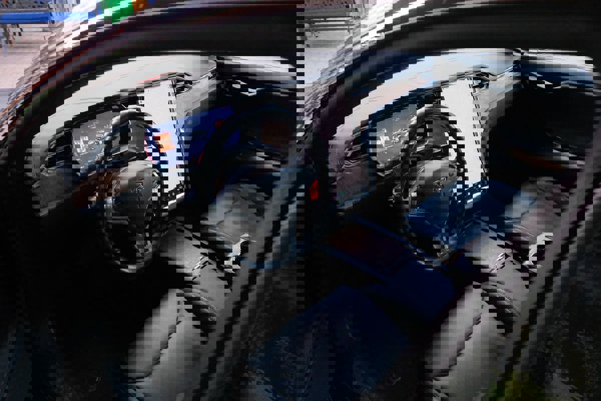 Used 2017 Tesla Model S 100D image 47