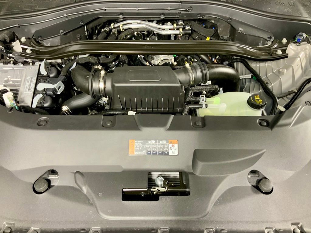 New 2026 Lincoln Aviator AWD image 11