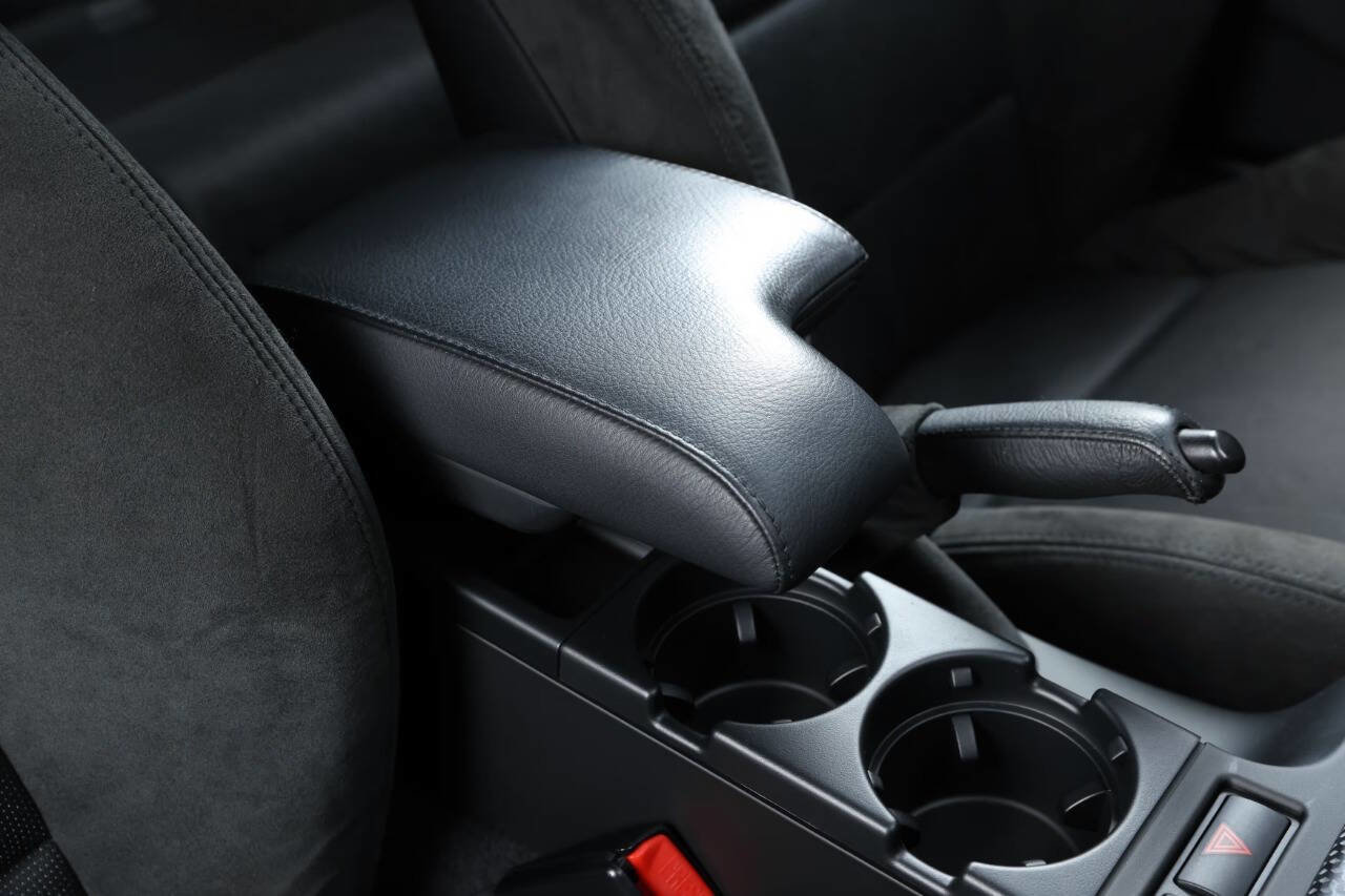 Used 2004 BMW 330Ci Coupe image 67