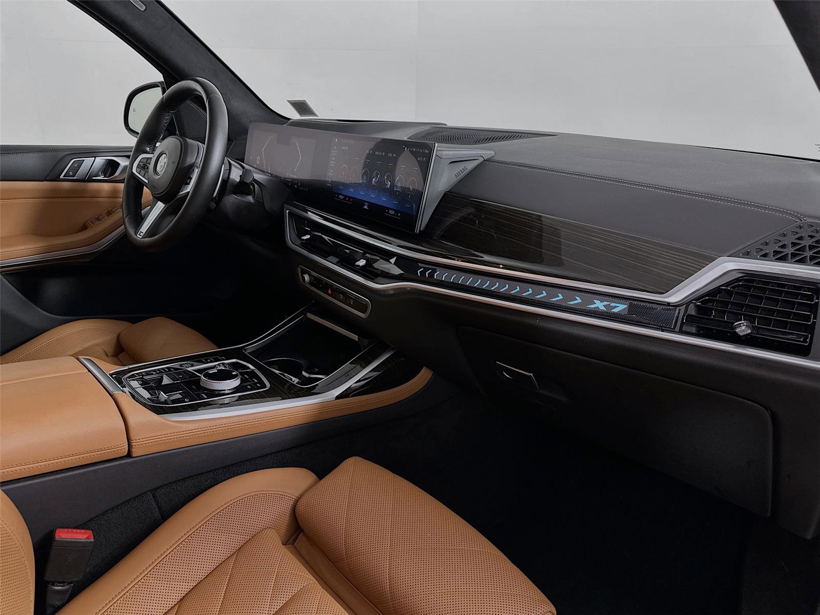 Used 2023 BMW X7 xDrive40i w/ M Sport Package image 31