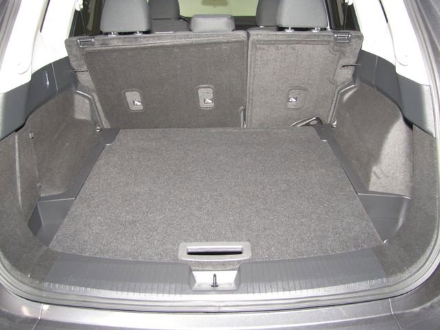 Used 2025 Nissan Rogue S image 16