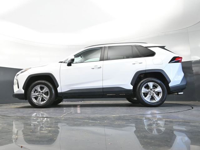 Used 2022 Toyota RAV4 XLE w/ Convenience Package image 40