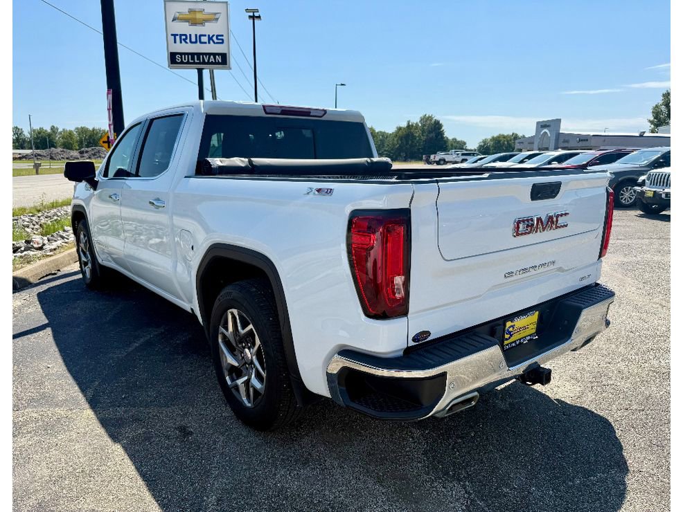 Used 2023 GMC Sierra 1500 SLT w/ SLT Premium Plus Package AWD/4WD image 5