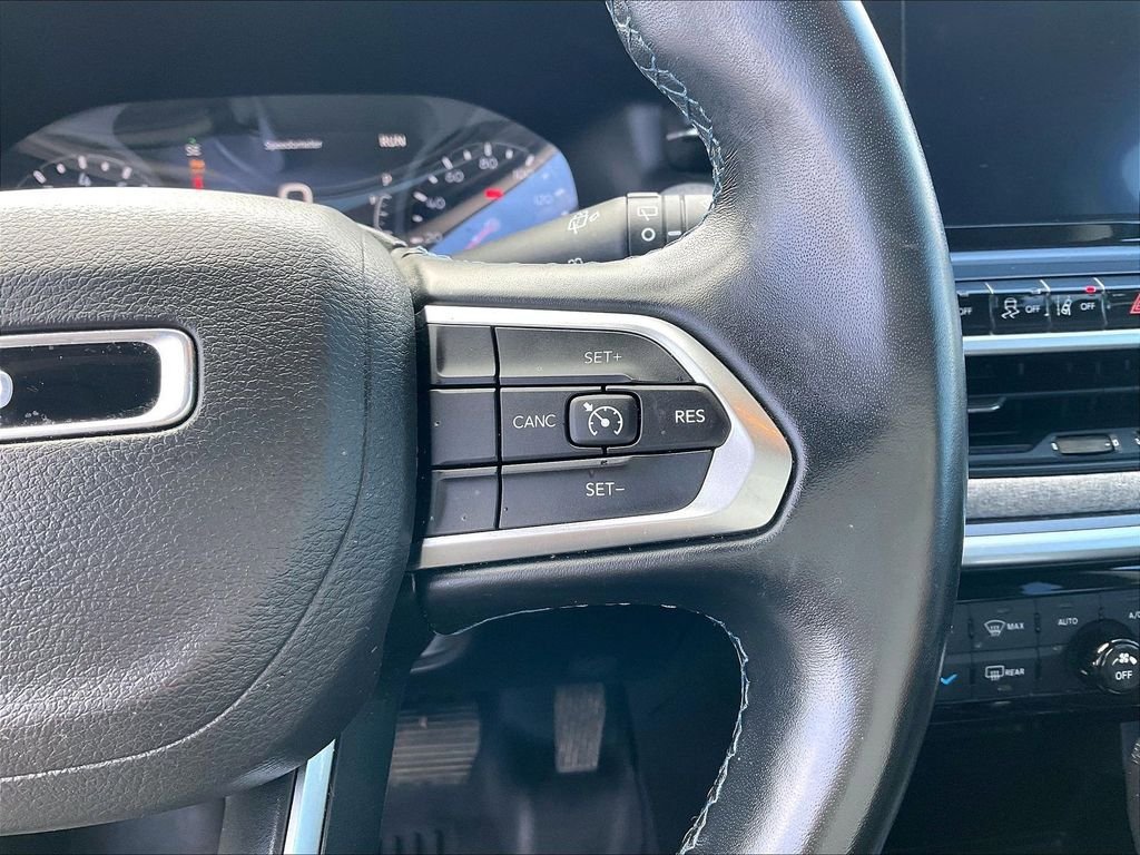 Used 2022 Jeep Compass Latitude w/ Convenience Group AWD/4WD image 22