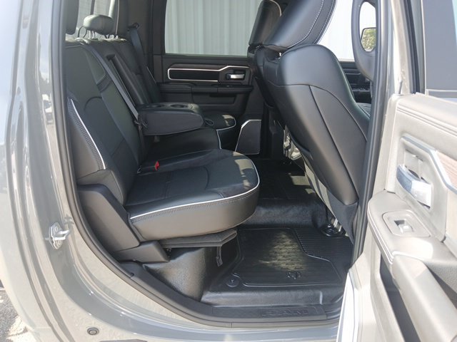 New 2026 RAM 4500 4x4 Crew Cab DRW w/ Laramie Trim Package image 20