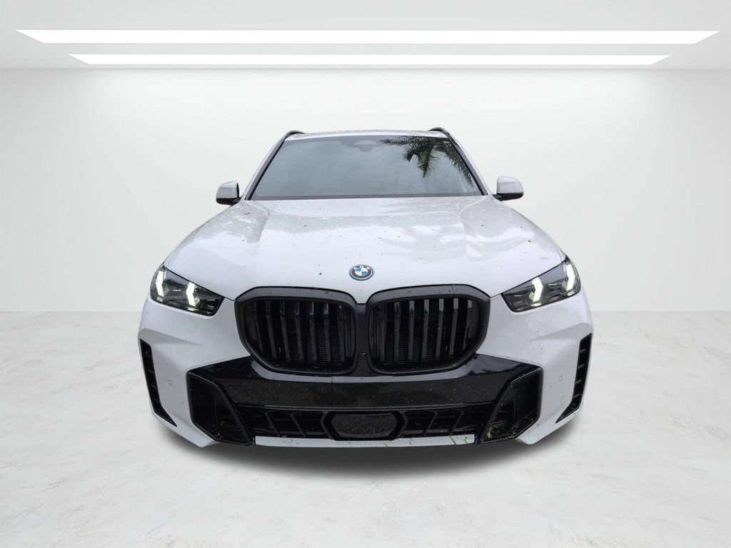New 2026 BMW X5 xDrive50e w/ M Sport Package AWD/4WD image 9