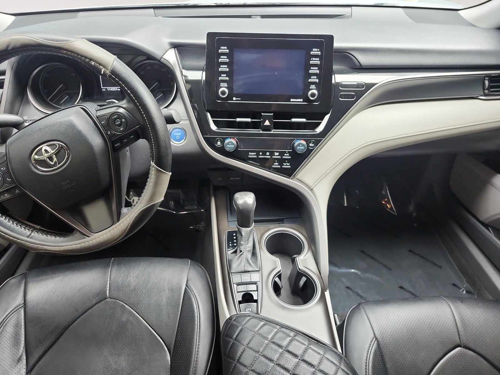 Used 2022 Toyota Camry SE FWD image 12