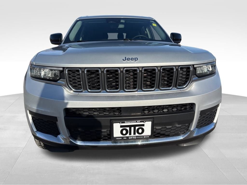 Used 2022 Jeep Grand Cherokee L Laredo w/ Luxury Tech Group I image 2