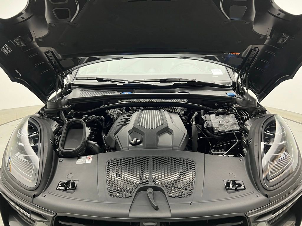 New 2026 Porsche Macan image 26