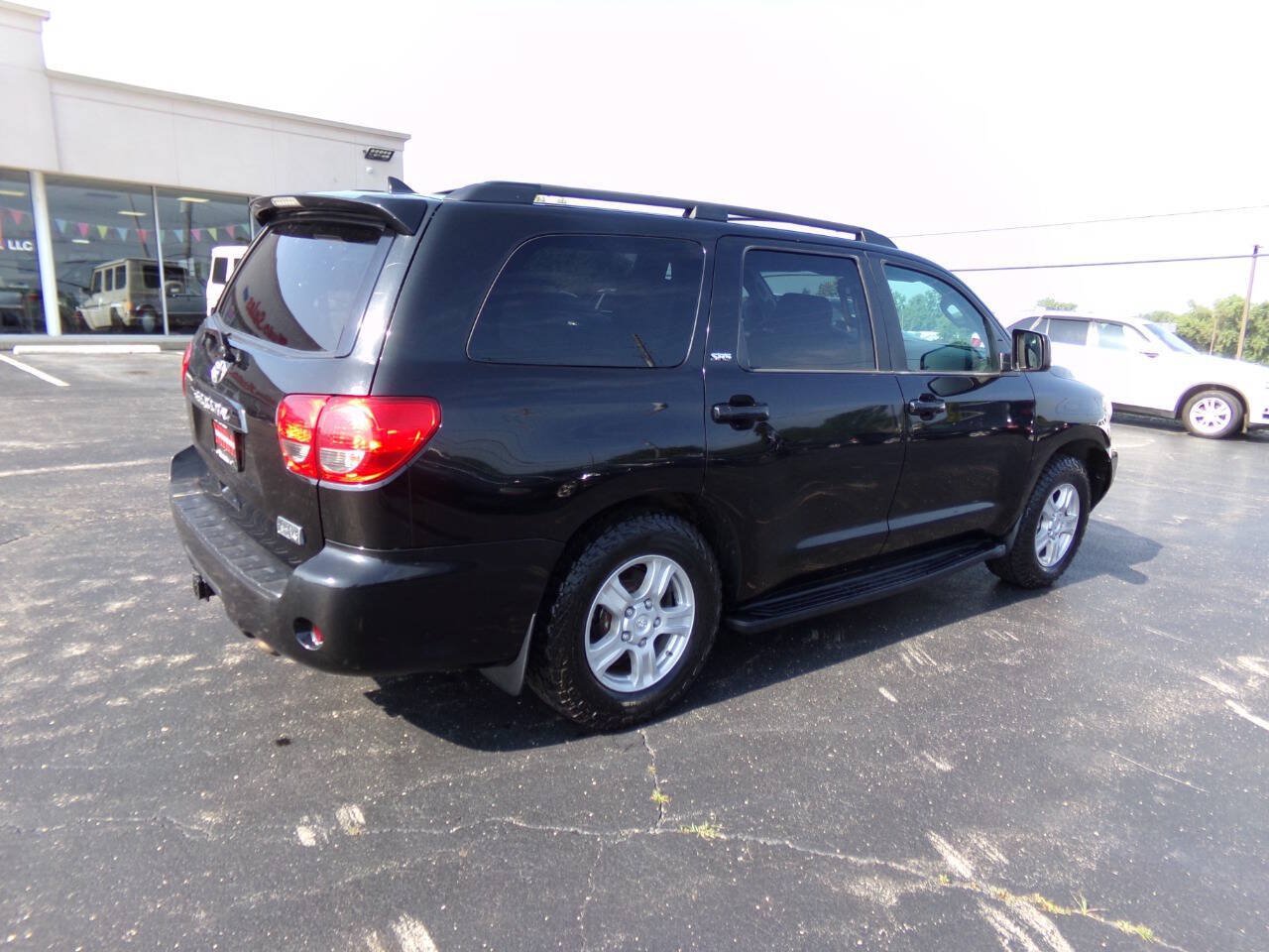 Used 2015 Toyota Sequoia SR5 w/ Premium Package AWD/4WD image 48