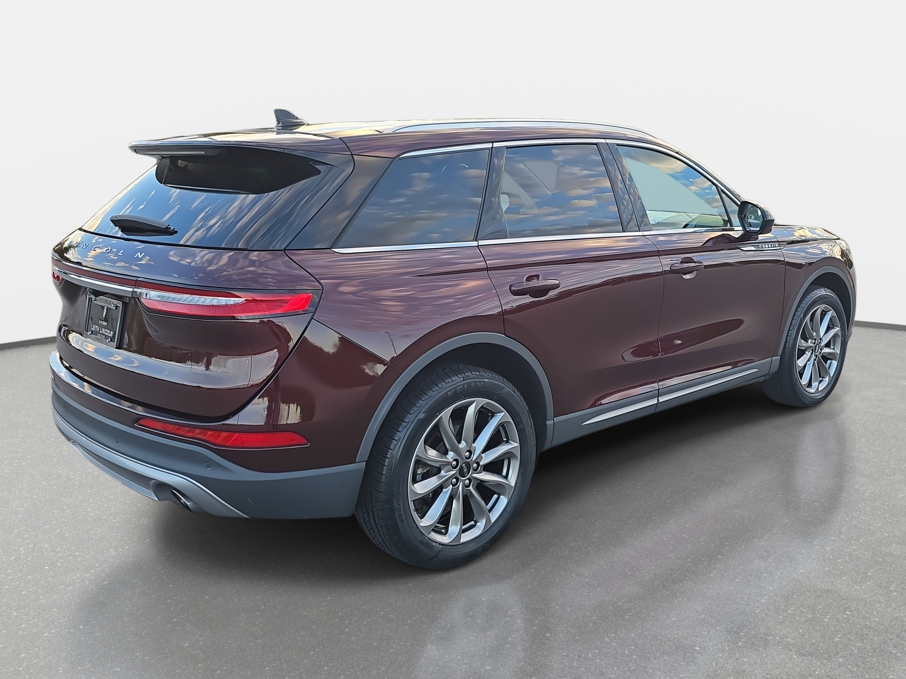 Used 2021 Lincoln Corsair AWD w/ Premium Package image 5