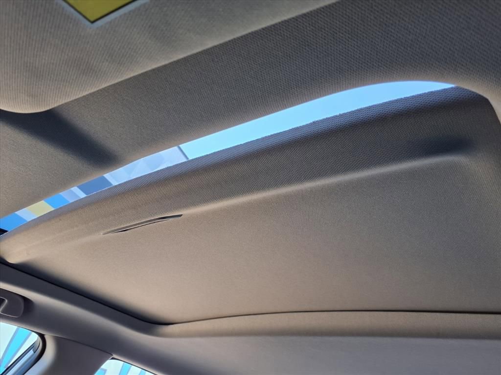 Used 2017 Honda Civic Touring image 24