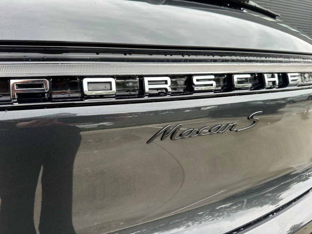 Used 2026 Porsche Macan S AWD/4WD image 13