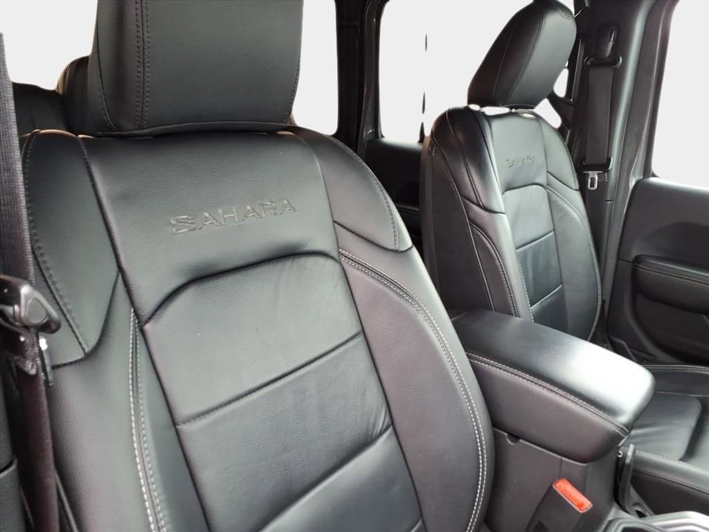 Used 2018 Jeep Wrangler Unlimited Sahara image 15