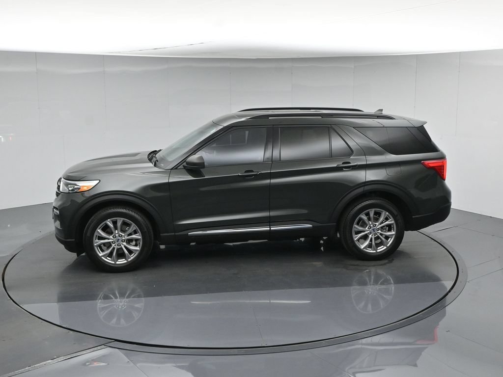 Certified 2023 Ford Explorer XLT w/ Equipment Group 202A AWD/4WD image 48