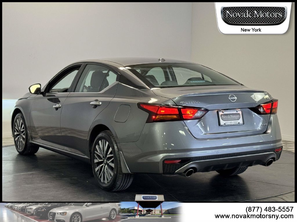 Used 2024 Nissan Altima 2.5 SV w/ SV Premium Package AWD/4WD image 6