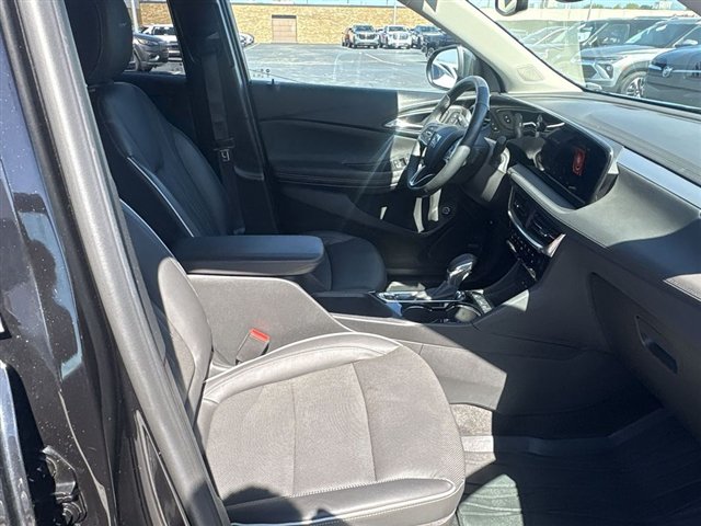 Certified 2024 Buick Encore GX Avenir w/ Avenir Convenience Package FWD image 26